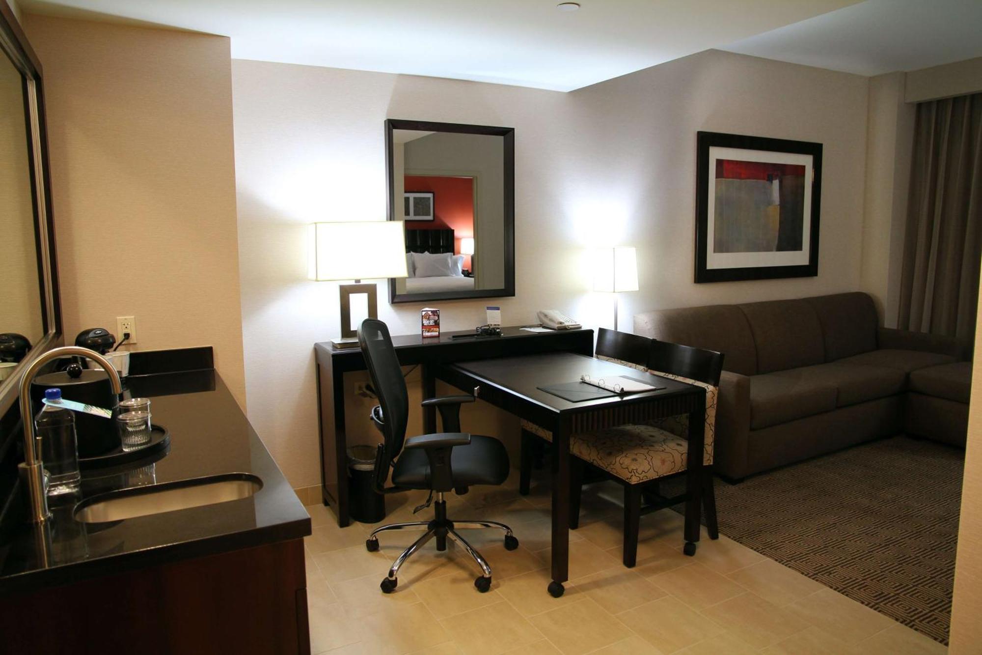 Embassy Suites Ontario - Airport Экстерьер фото